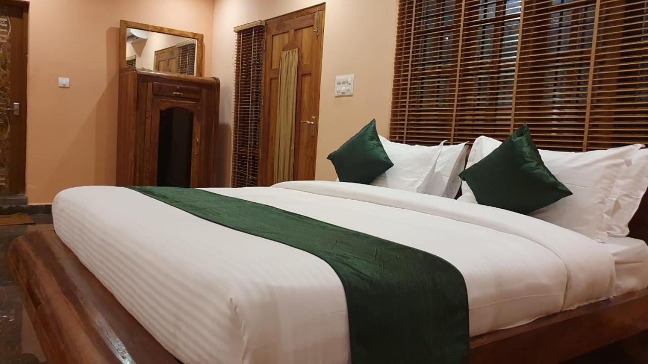 Elephant Valley Resort Pulpally Экстерьер фото