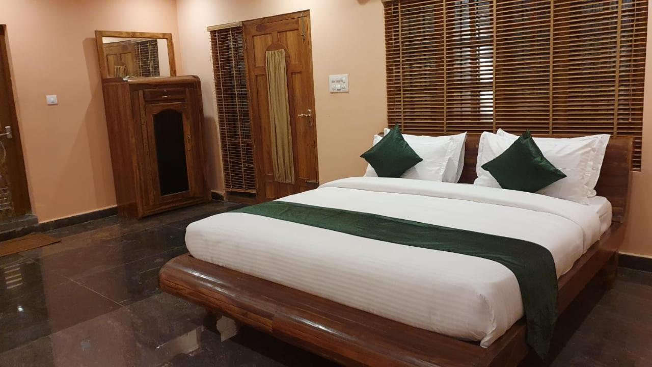 Elephant Valley Resort Pulpally Экстерьер фото